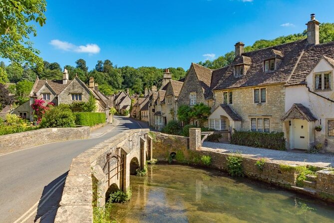 Cotswolds Countryside Tour by Coach: Villages, Views, and Lunch - Stop 1 Burford: Gateway to the Cotswolds vibes and River Windrush views