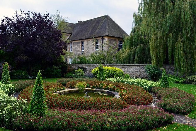 Cotswolds Villages and Oxford Full Day Tour from London - The Oxford Transition: From Village Tempo to University Scale