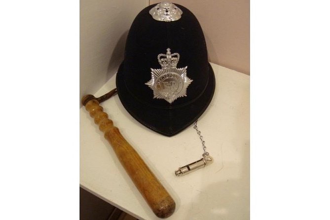 Crime and Policing London Walking Tour - Charing Cross: busy policing, grisly tales, and the Blue Lamp