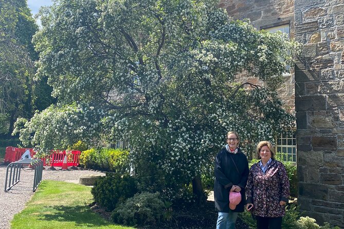 Daily Stratford Upon Avon Town Walking Tour with Local Guide - Town Hall and the American Fountain, for stories you can’t Google fast