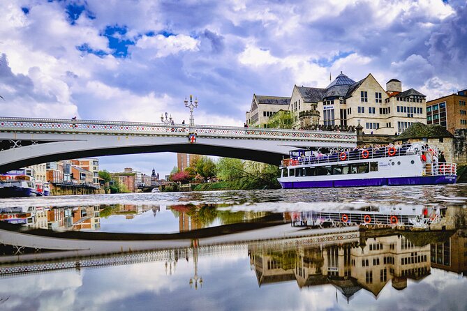 Daytime Sightseeing Boat Cruise in York - Weather and timing: when to choose the right sailing