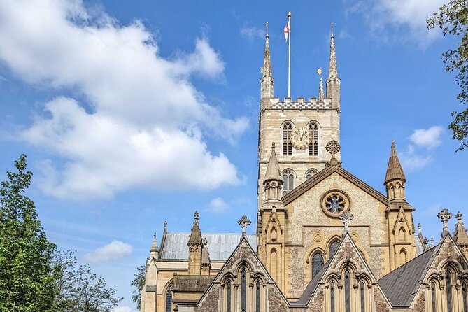 Devour London: Borough Market & Leadenhall Food Tour with Wine - The Wine and Cheese Finale at Baby Bacchus