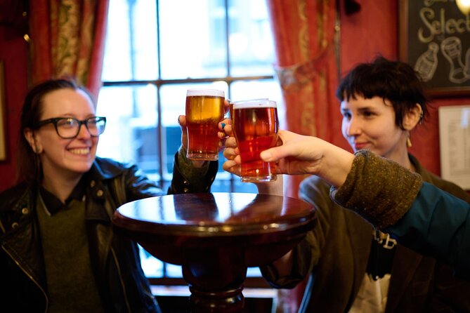 Devour London Historical Pub Tour:Traditional British Food & Ales - What makes this London pub tour feel different at 3:00 pm