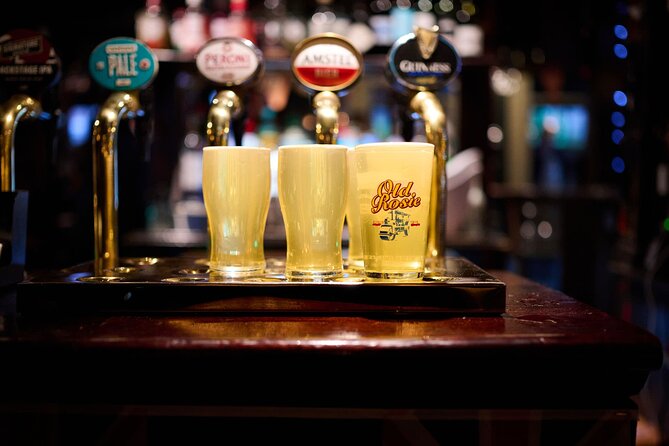 Devour London Historical Pub Tour:Traditional British Food & Ales - Food and drink expectations: snack-sized lunch, classic flavors, and real beer variety