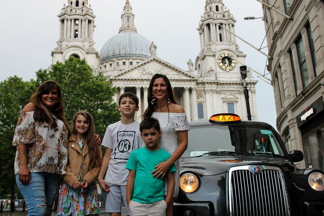 Discover London in a Panoramic Black Cab - Westminster highlights: Buckingham Palace to Big Ben in one smooth loop