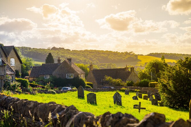 Discover the Secrets of the Cotswolds Private Tour Experience - Pickup and the 4 to 5 Hour Rhythm