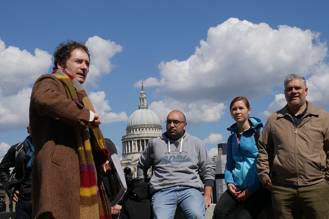 Doctor Who TV Locations Tour of London - Shakespeares Globe Theatre and the early tie-in to The Shakespeare Code
