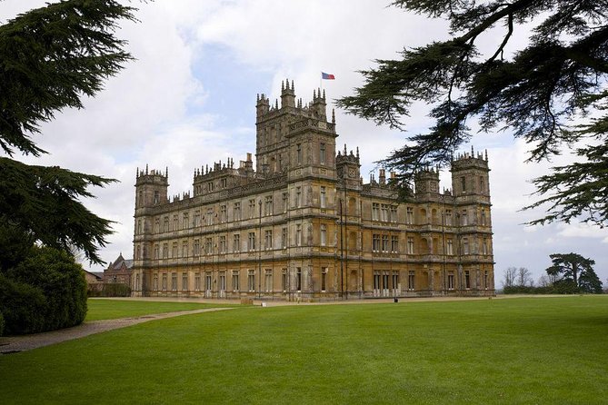 Downton Abbey and Highclere Castle Tour from London - Key moments worth getting excited about