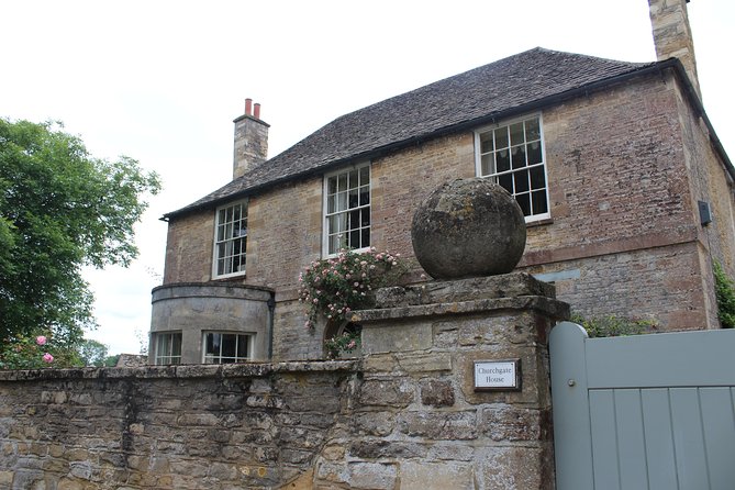 Downton Abbey and Village Small Group Tour from London - Timing, Photos, and Comfort on a Long Day
