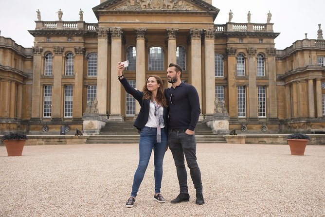 Downton Abbey Village, Blenheim Palace and Cotswolds Day Trip from London - From Victoria by Luxury Coach, Wi-Fi in Your Pocket