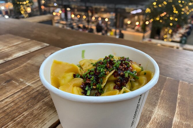 Eat the East End food tour with London Bites Tours - The pacing and flow from Shoreditch High Street to Spitalfields