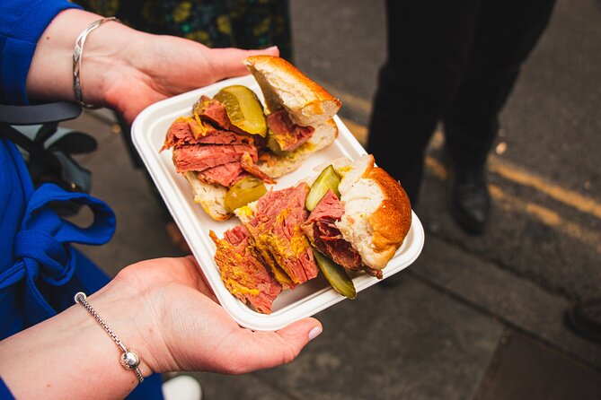 Eating London East End Food Tour - Where you start at 111b Commercial St and how the loop works