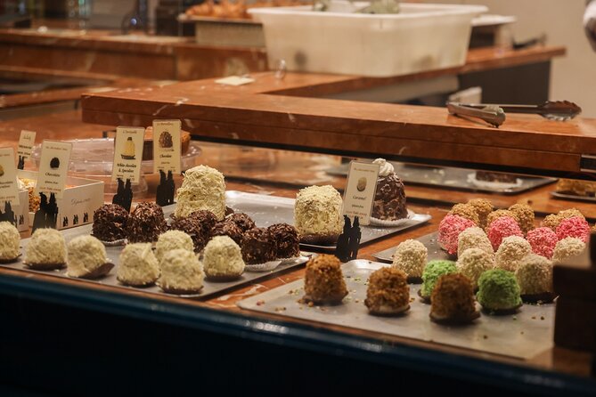 Eating London: The Heart of 'The City' Food Tour - A small-group City of London food tour that actually feels local