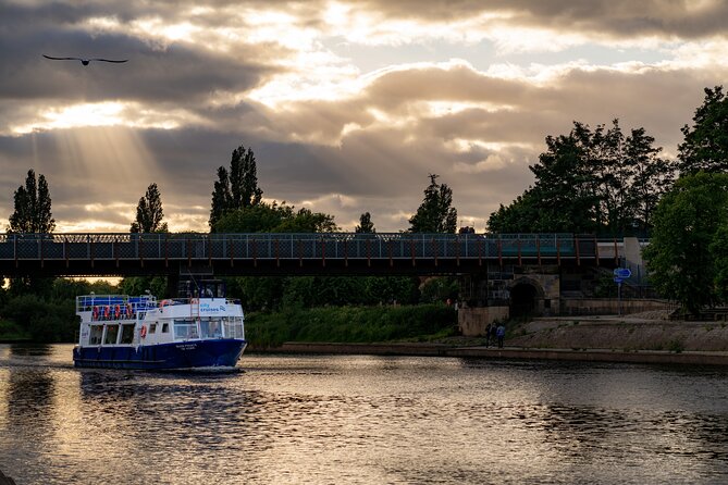 Evening 'Happy Hour' Boat Cruise For All Ages In York - What You’ll See on the River Ouse After Dark