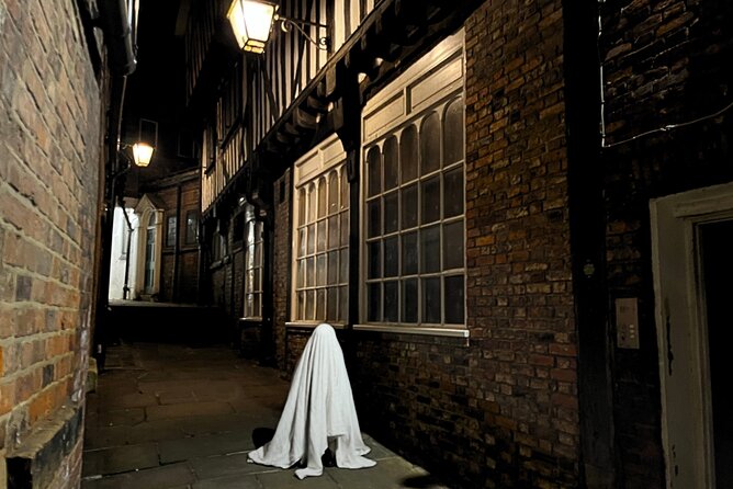 Experience the Eerie History of York - Snickleway Inn, the Pavement, and the Golden Fleece