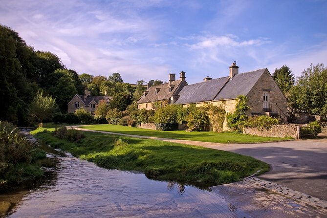 Explore the Cotswolds (Private Day Tour from London) - Why a private Cotswolds day trip from London feels easier
