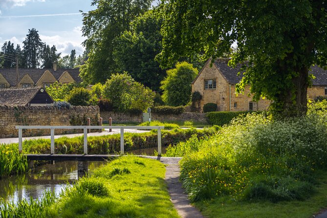 Explore the Hidden Gems of Cotswolds Private Tour - Bourton-on-the-Water in one hour: bridges, rivers, and choose-your-attraction time