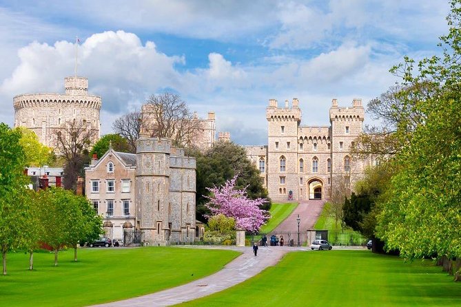 Extended visit: Windsor Castle & Stonehenge - Semi-State Rooms in winter, and what happens when State Apartments are closed