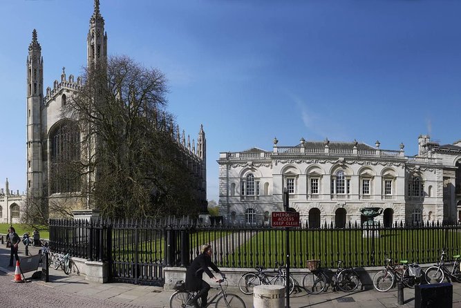 Former Student’s Cambridge Colleges: An Outdoor Audio Tour - Trinity College’s Great Gate: brief, but it sets the tone