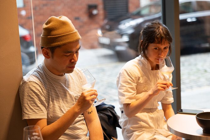 Four hour walking wine tasting tour of Manchester's best bars - Pacing, Weather, and What 4 Hours Actually Feels Like