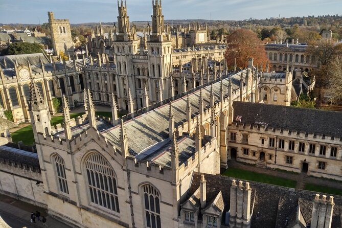 Fun, Flexible Treasure Hunt Around Oxford with Cryptic Clues & Hidden Gems - Your phone experience: Captain Bess, maps, and hints without friction