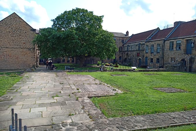 Guided City Walking Tour of Newcastle - Quick Hits From This Guided Newcastle Walk