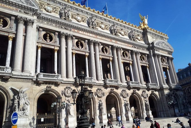 Guided Paris Day Trip from London by Train with Seine Cruise - Eiffel Tower timing and afternoon free time: make it count