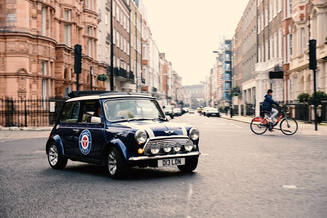 Half Day Tour in a classic Mini Cooper - Leake Street Arches and the Banksy Tunnel wall experience