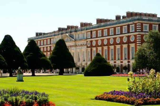 Hampton Court Palace Private Tour - Secrets of Henry VIII - Key things to love about this private Tudor tour