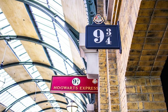 Harry Potter Film Location Walking Tour & Thames River Cruise - Cecil Court and Goodwin’s Court: Old Streets for Big Movie Vibes