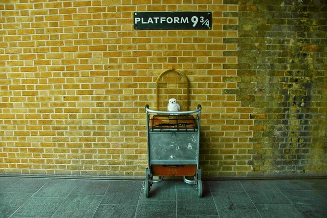 Harry Potter Film Location Walking Tour & Thames River Cruise - Westminster Abbey Area: Film Locations You Can Actually Walk Through