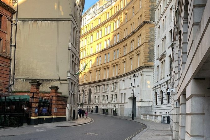Harry Potter London Small Group Walking Tour - Stop 1: St. Paul’s Cathedral steps and the Hogwarts connection