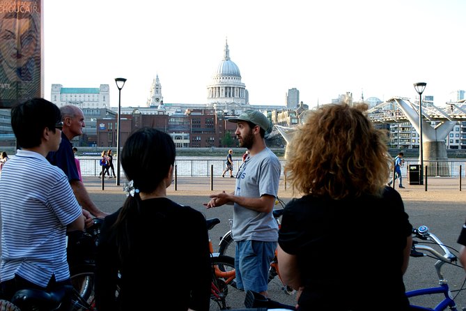 Highlights of Royal London Bike Tour with River Cruise Package - Leadenhall Market arches and Shakespeare’s Globe up close