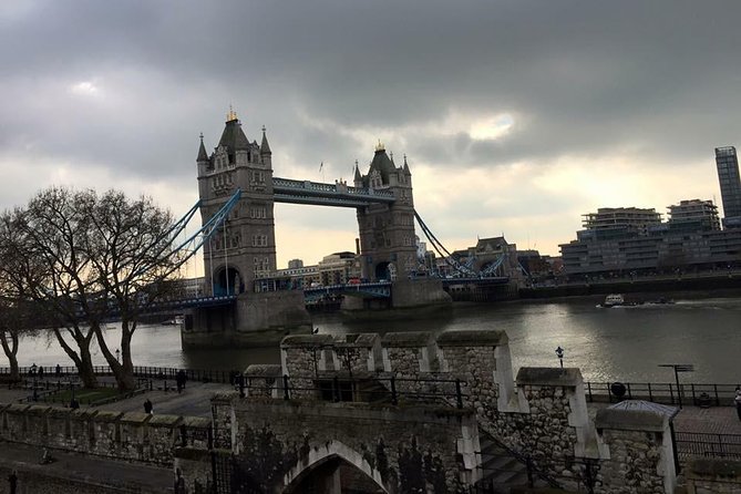 Historical City of London Private Sightseeing Day Tour - Hyde Park, the Diana Memorial Fountain, and the Royal Finish at Kensington
