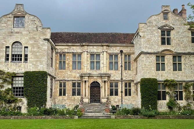 History and Hauntings Self Guided Walking Tour in York with App - Why 1 hour 30 feels like a smart York plan