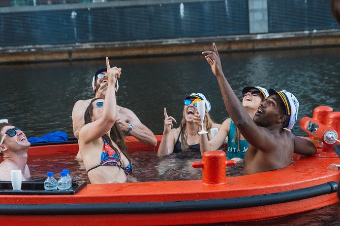 Hot Tub Boat Tour in London - London's most unique tour - Getting There Without Drama: The Skuna Meeting Point in E14