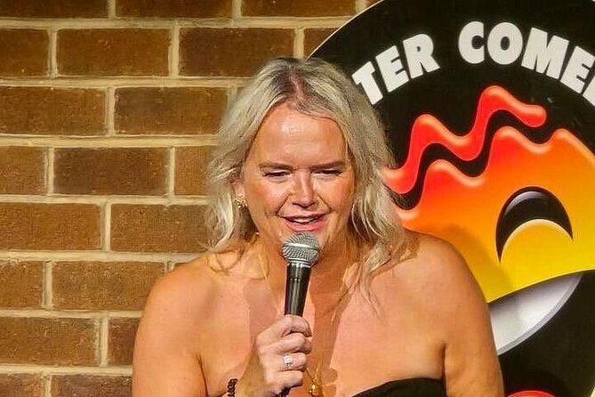 Hot Water Comedy Club: New Act Night - Inside the room: what the seating and intervals mean for your night