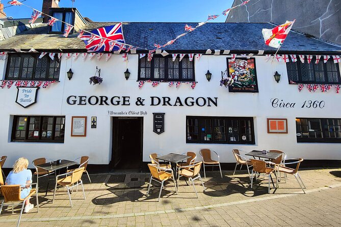 Ilfracombe Harbour Ghost Tour - Visuals on an iPad: old photos and sounds that speed up the mood