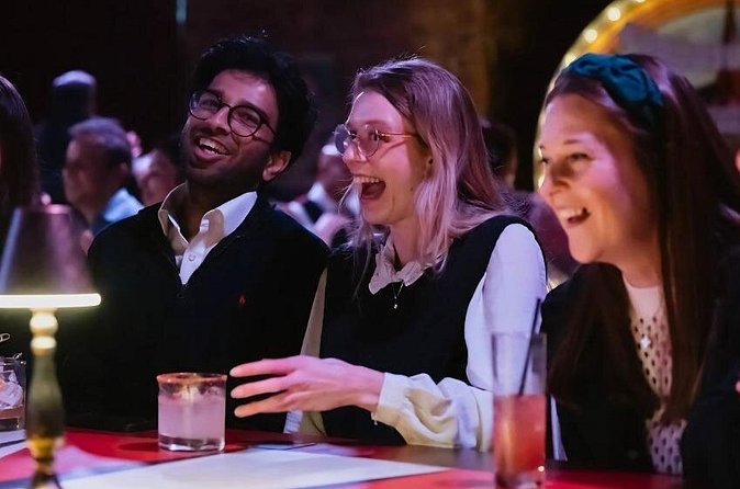 Immersive Magic Experience with Craft Cocktails in London - Getting there smoothly: mobile tickets and public transport access