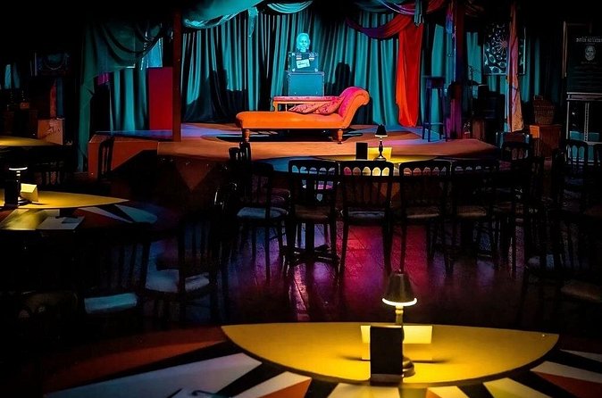 Immersive Magic Experience with Craft Cocktails in London - Should you book The Magicians Table?