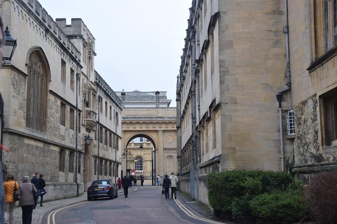 Inspector Morse, Lewis and Endeavour Oxford Walking Tour - The White Horse Pub stop: character atmosphere with real-city context