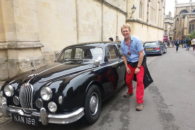 Inspector Morse Oxford Small Group Public Tour at 12.00 - The Randolph Hotel area: a smart stop for visual Morse nostalgia