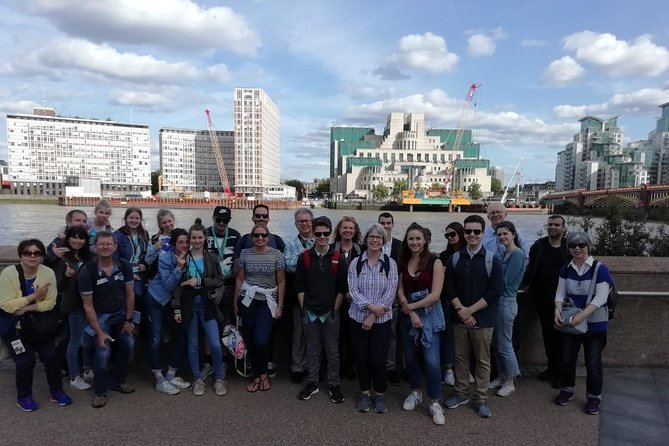 James Bond Small Group Mini Coach Tour of London - City of London and the college from On Her Majesty’s Secret Service