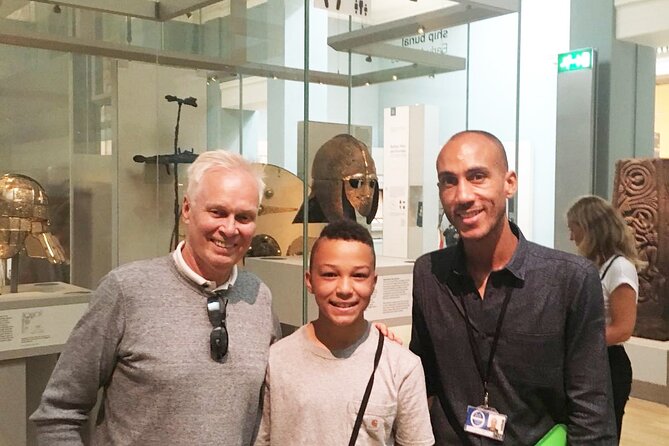 Kid-Friendly Private British Museum Highlights and Walk to Covent Garden London - Inside the British Museum: Egyptian and Greek hits that land