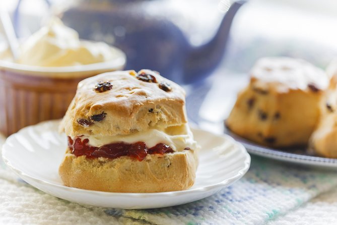 Lake District - Rail Tour from London with Cream Tea and Cruise - From Euston to Oxenholme, the easy way out of London traffic