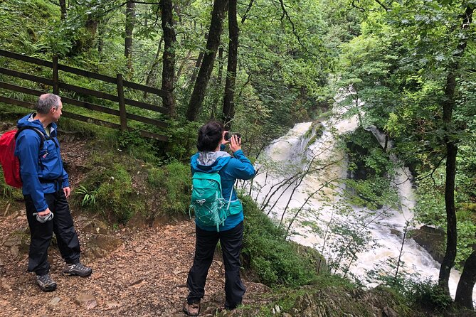Lake District Walking Tour - How the walk feels on the trail, farmland to river edges to climbs