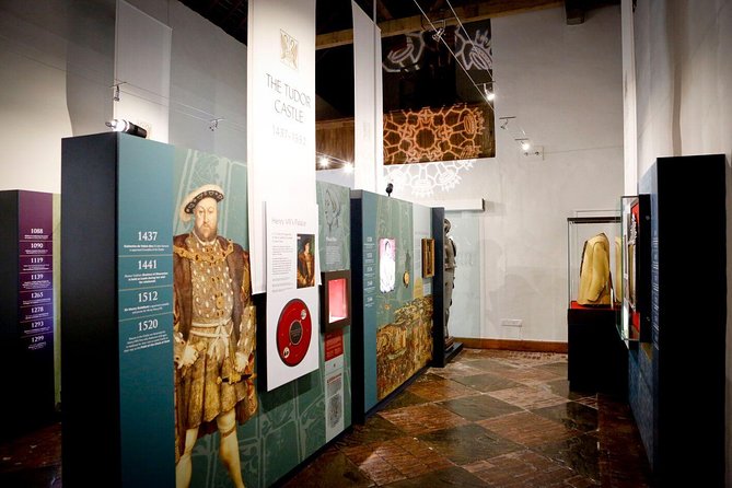 Leeds Castle, Canterbury Cathedral, Dover,Greenwich on Boxing Day - The guide and coach: where value shows up in the details
