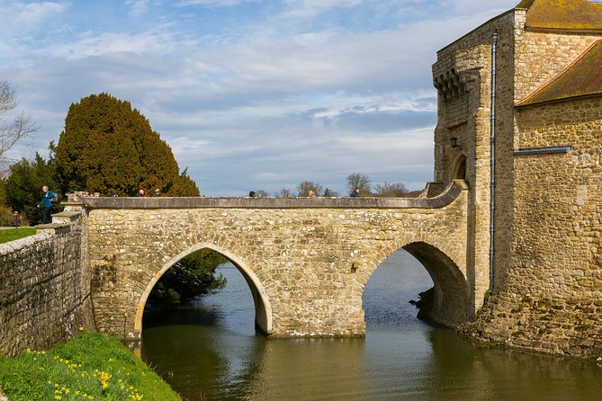 Leeds Castle, Cliffs of Dover and Canterbury Day Trip from London with Guided Cathedral Tour - Value for About $145: What You Pay For, and What You Still Need to Cover