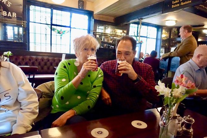Leeds 'Hidden Gems' Food Tour - Stop by stop: from an oldest-in-Leeds pub to Kirkgate Market