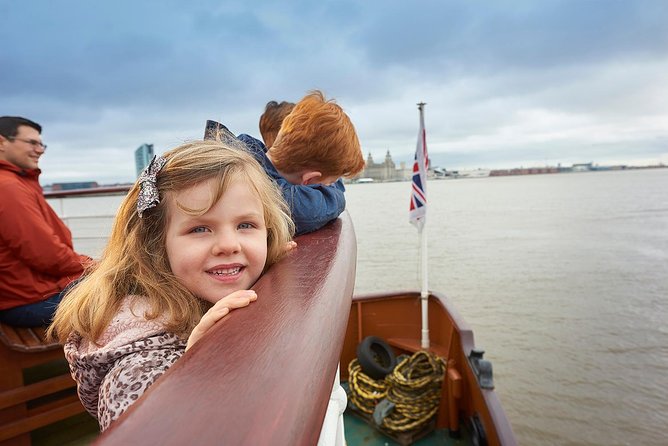 Liverpool: 50-Minute Mersey River Cruise - What happens at sea: the smooth parts and the quick stop